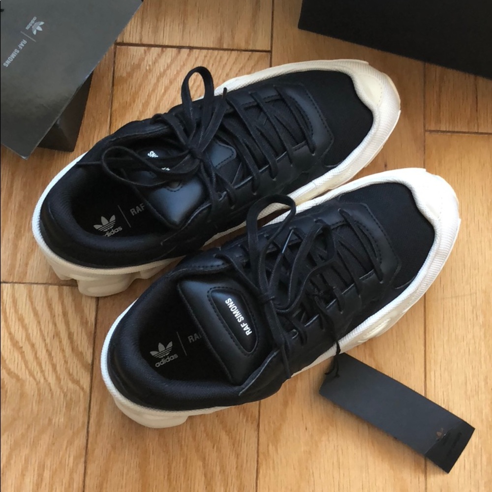 Raf Simons x Adidas RS Ozweego US size 8.5 8